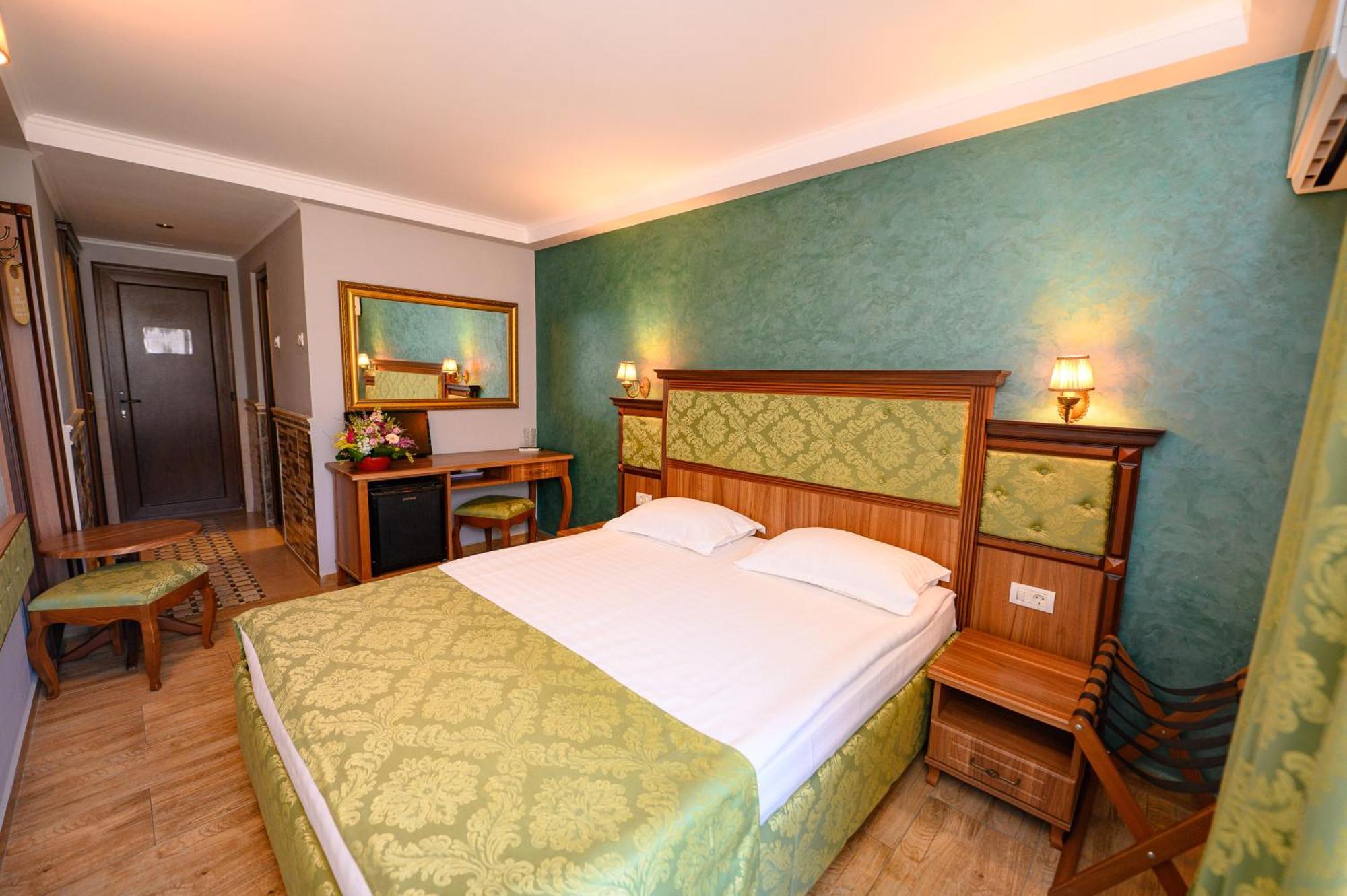 Complex Hotelier Iris-Mimoza Jupiter Buitenkant foto