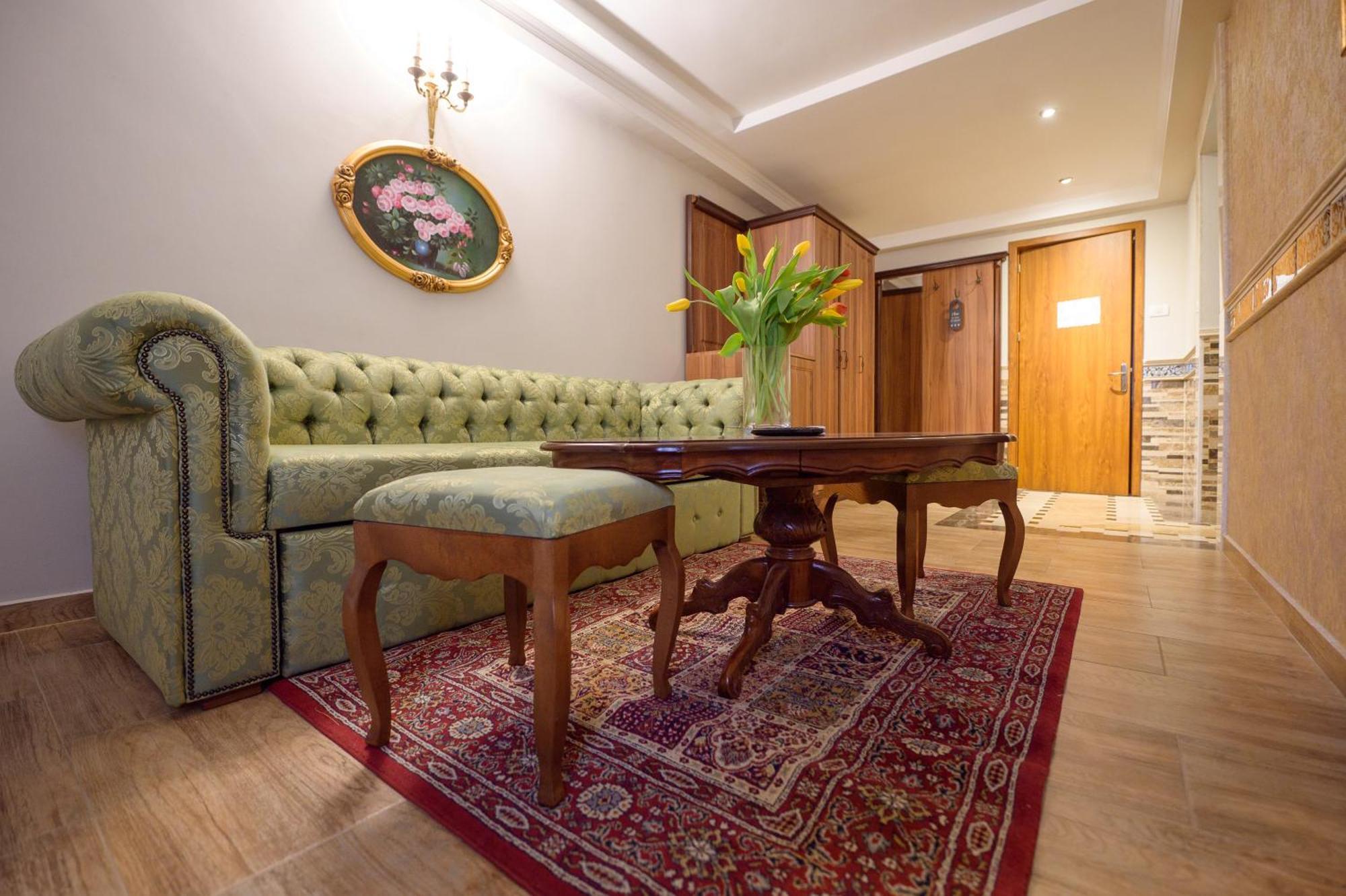 Complex Hotelier Iris-Mimoza Jupiter Buitenkant foto