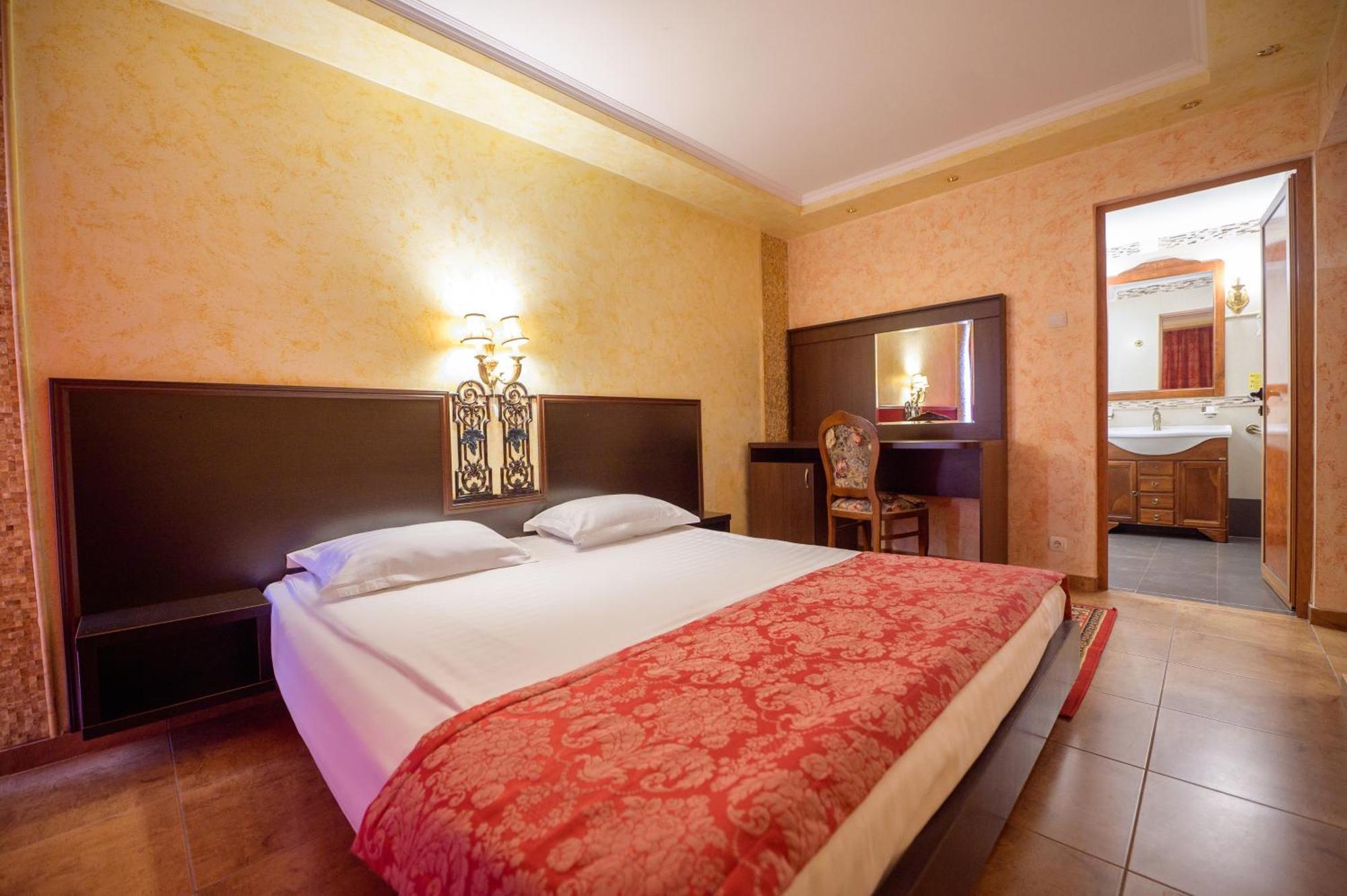 Complex Hotelier Iris-Mimoza Jupiter Buitenkant foto