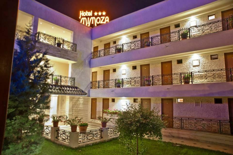 Complex Hotelier Iris-Mimoza Jupiter Buitenkant foto